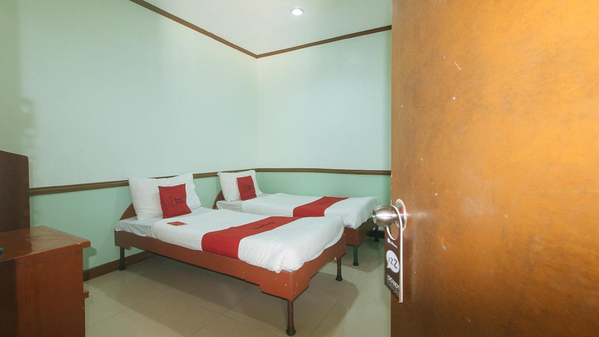 Reddoorz At Maanyag Pension House Mandaue Cebu Eksteriør billede