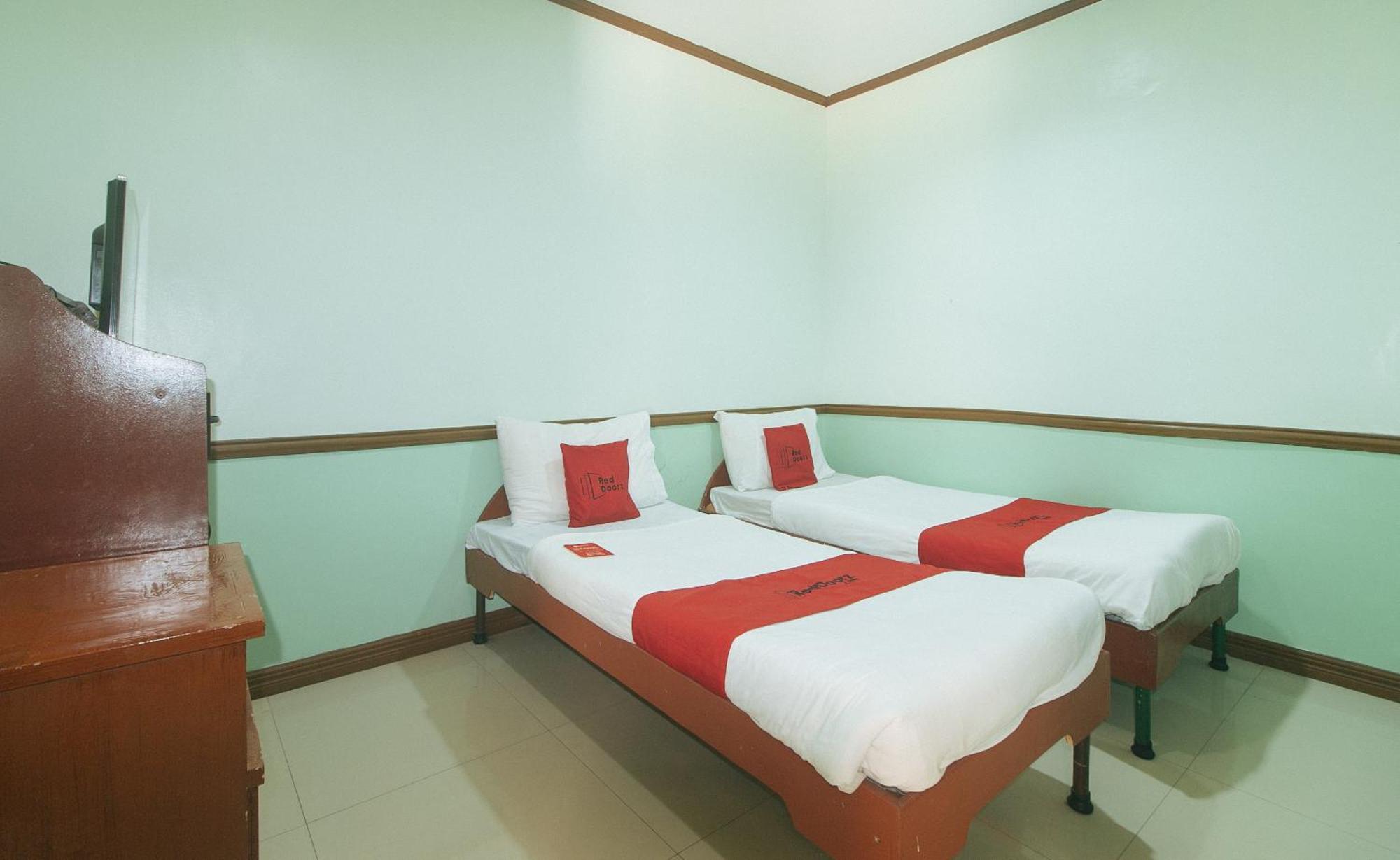 Reddoorz At Maanyag Pension House Mandaue Cebu Eksteriør billede