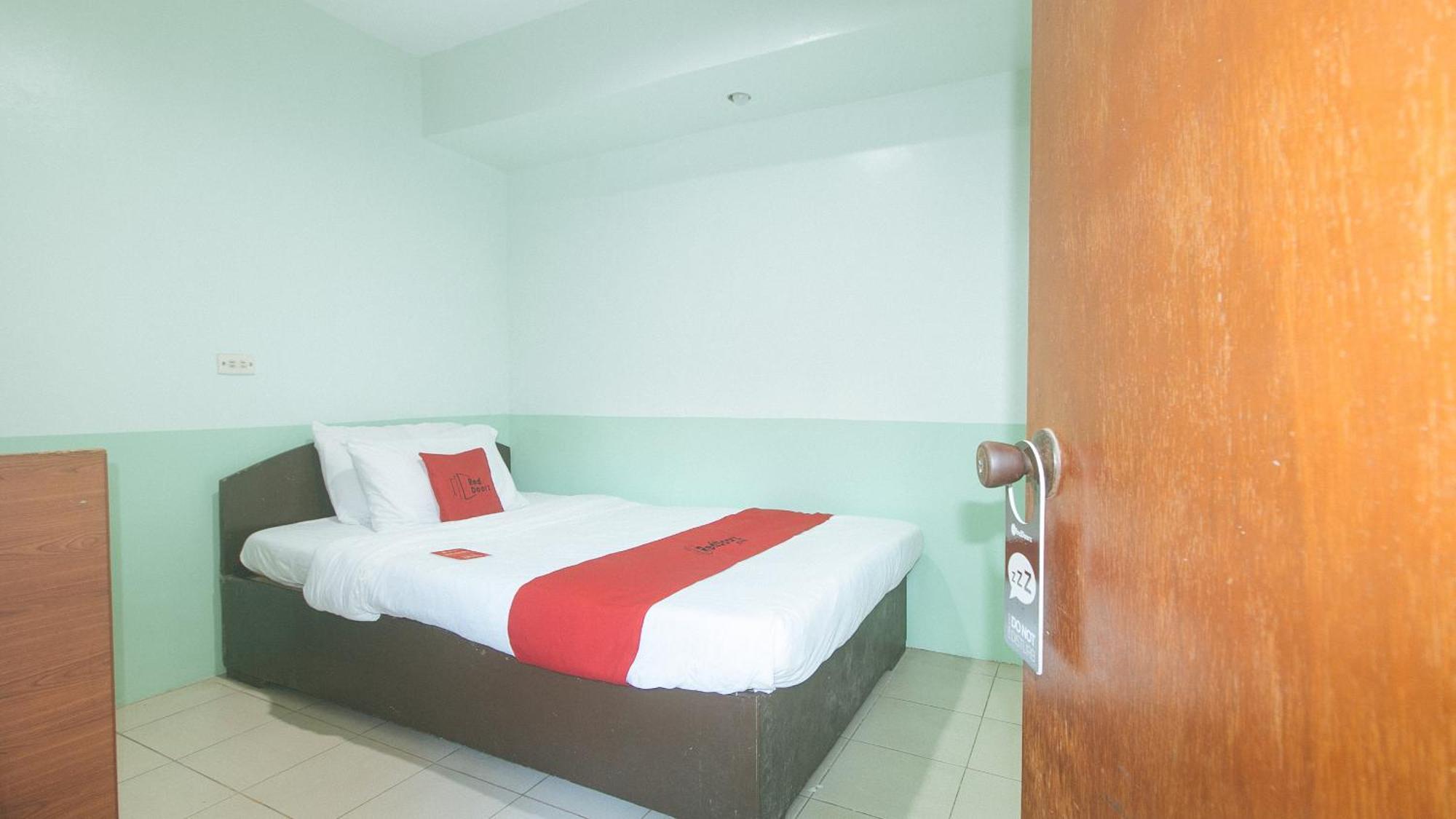 Reddoorz At Maanyag Pension House Mandaue Cebu Eksteriør billede