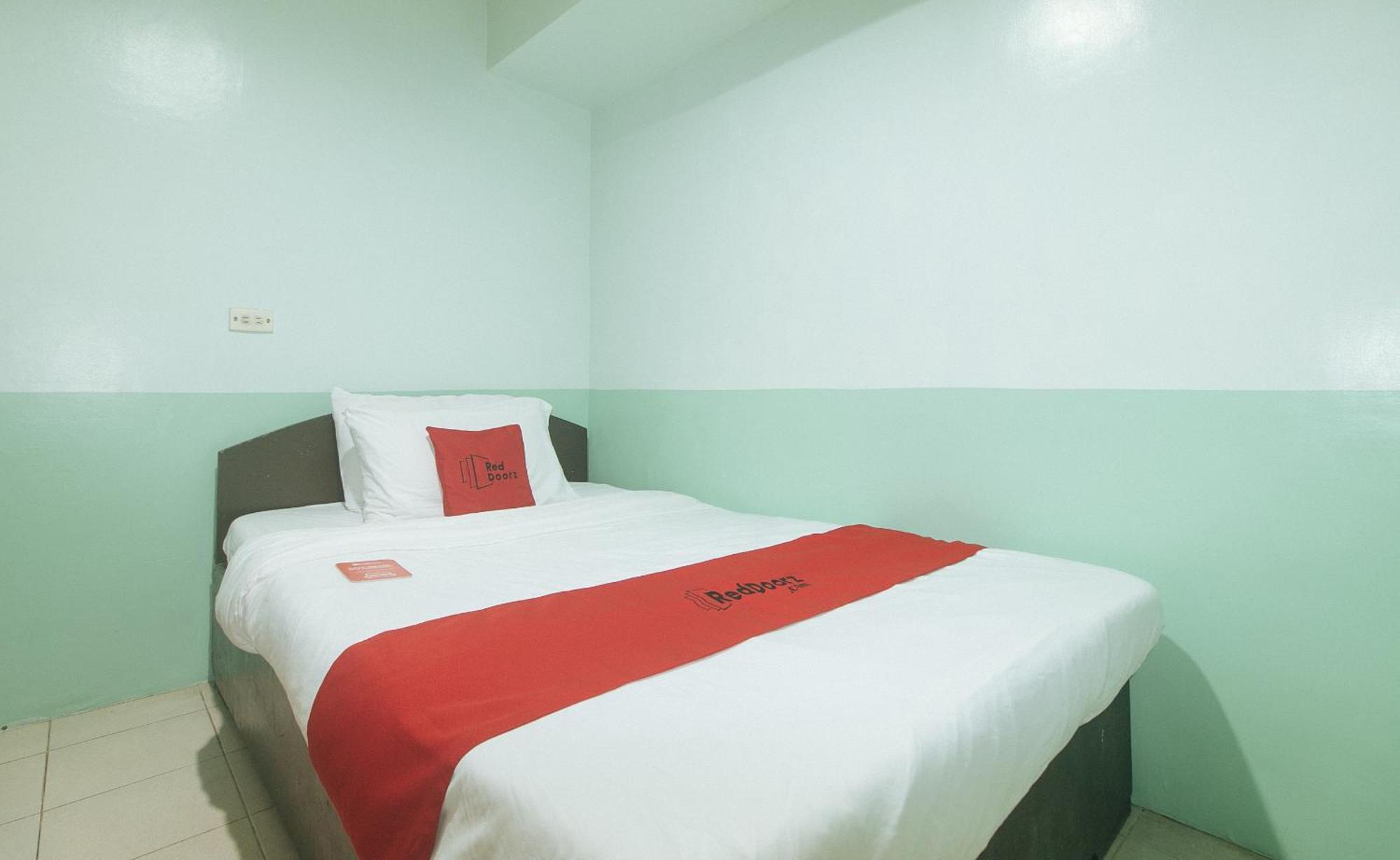 Reddoorz At Maanyag Pension House Mandaue Cebu Eksteriør billede