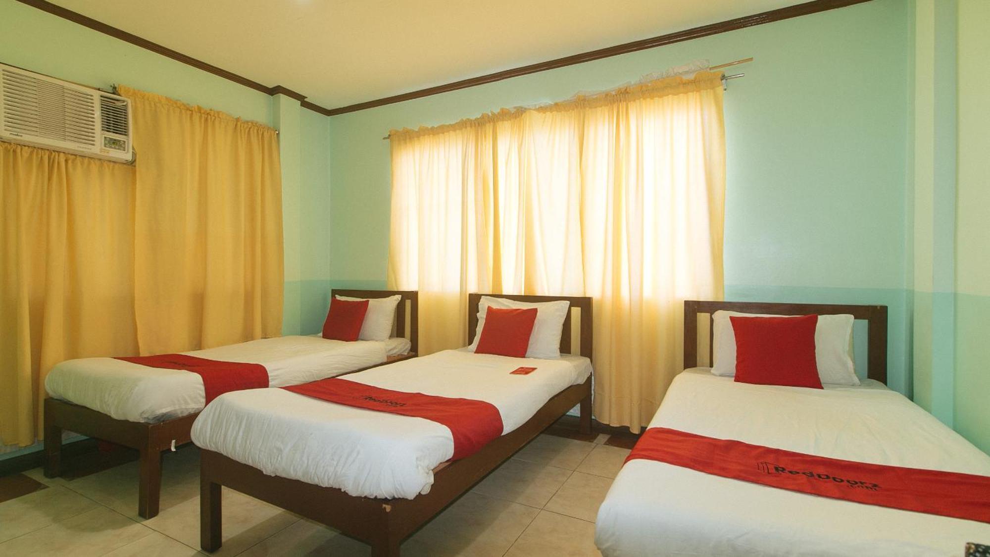 Reddoorz At Maanyag Pension House Mandaue Cebu Eksteriør billede